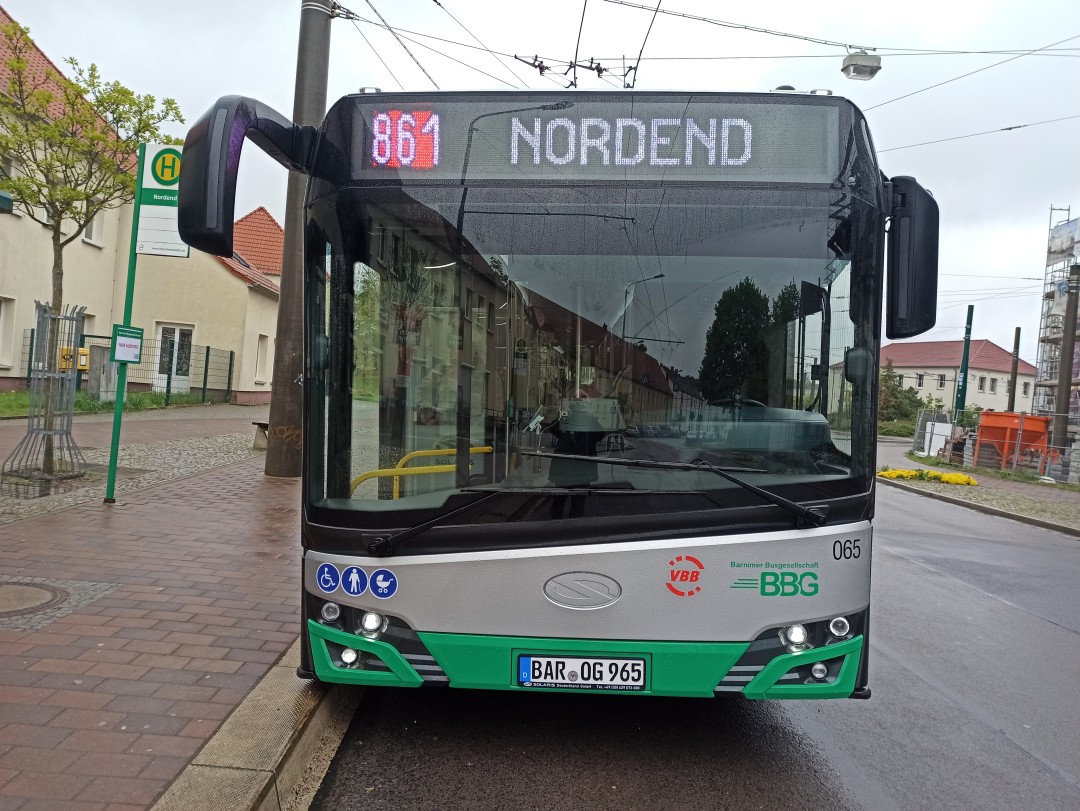 Gelenkobus Nr. 065 vom polnischen Typ Solaris Trollino 18 Kiepe IMC